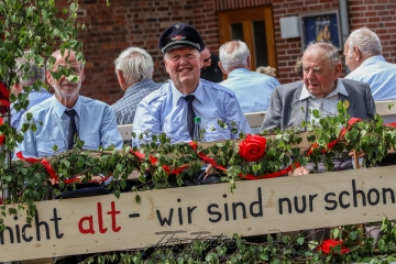Festumzug - 125 Jahre Feuerwehr Schoningen Festumzug - 125 Jahre Feuerwehr Schoningen