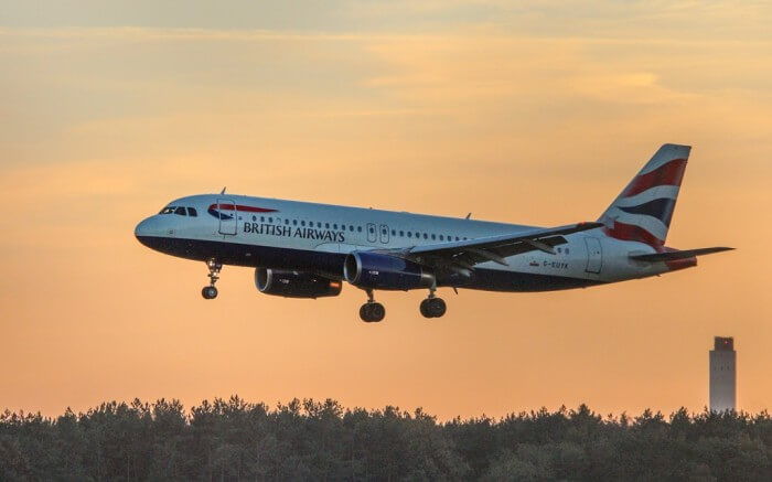 Plainspotting – Flughafen Berlin Tegel mit Supermond
