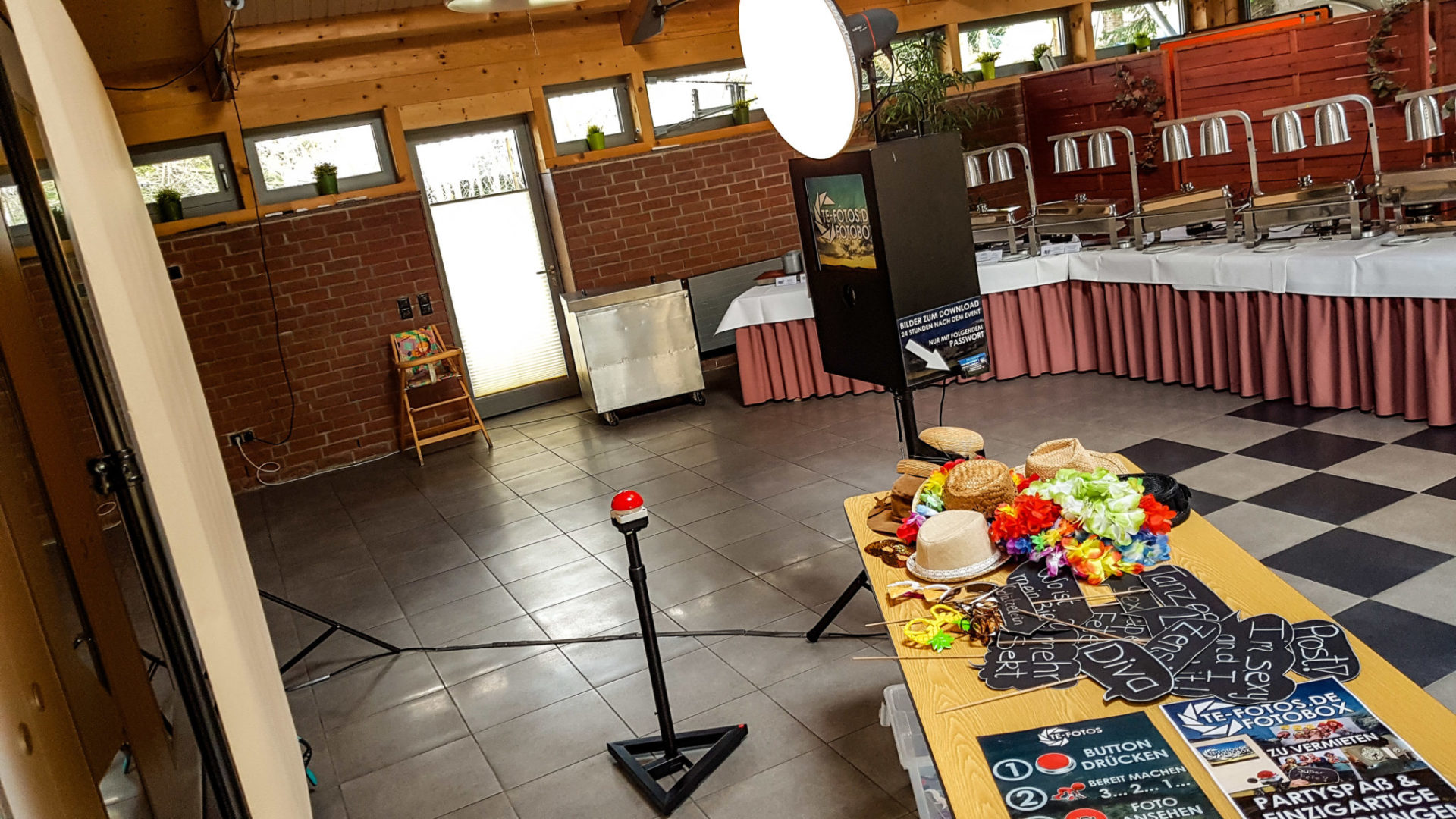 weitere Fotobox Requisitien - neue Fotobox Utensilien bringen viel Spaß